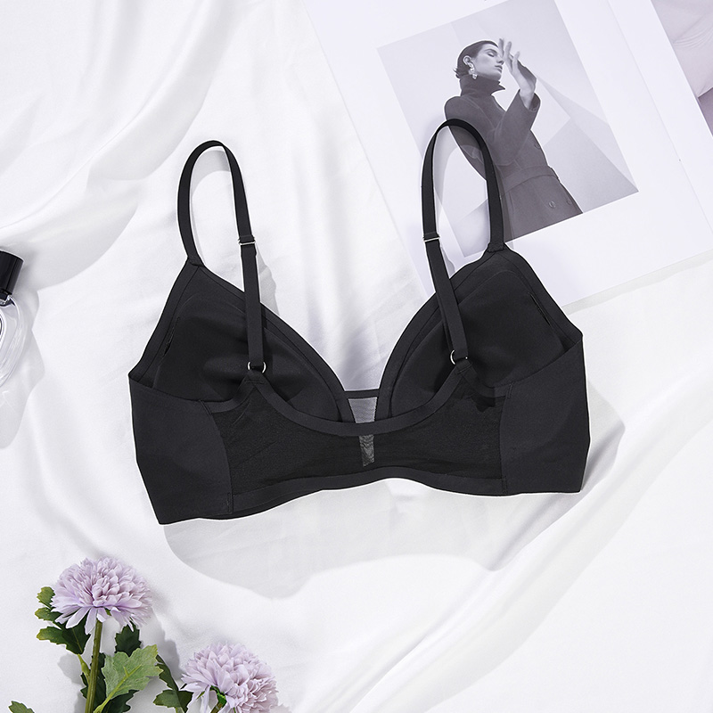 womens black sports bra